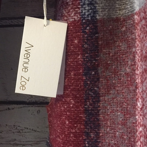 🍁Red Plaid Blanket Scarf - Picture 4 of 7